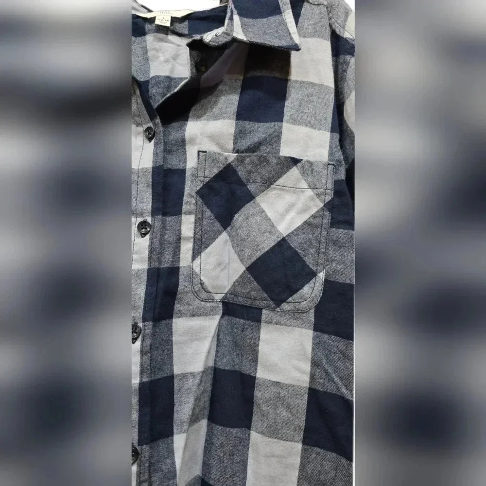 Time & Tru, Size L, Dark Blue and White Button-Down Longsleeve Shirt - Picture 12 of 13